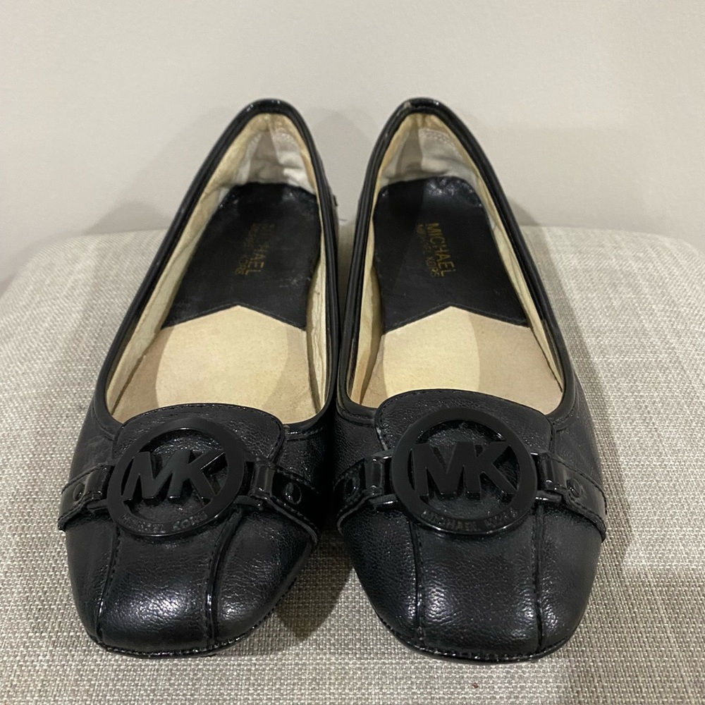 Michael Kors Black Leather Flats with Ruffle Detail